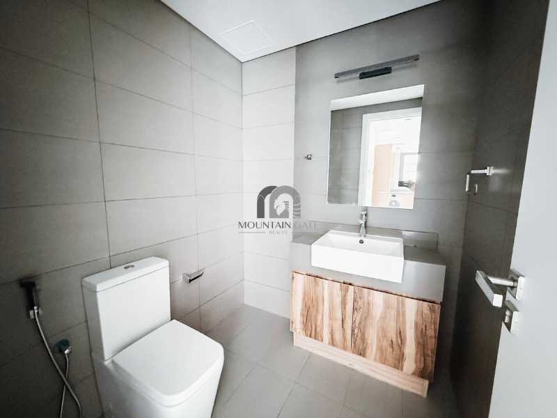 Attractive Offer | High ROI | Bigest Unit 1BR Muwaileh Mountain Gate