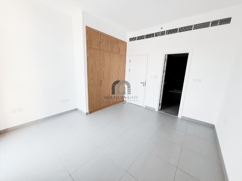 Attractive Offer | High ROI | Bigest Unit 1BR Muwaileh Mountain Gate
