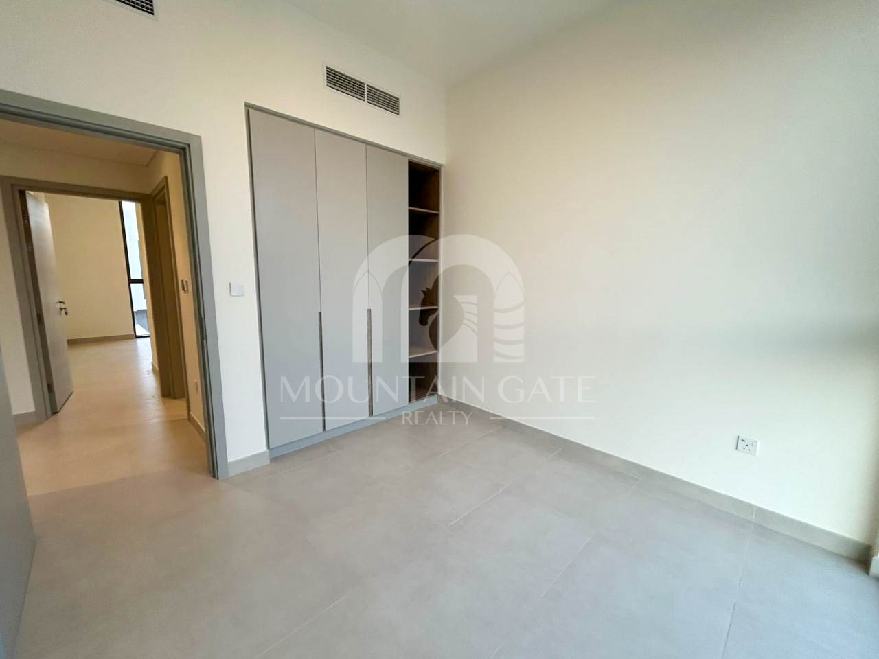 Newly Handed Over | Maids room 3BR Mountain Gate