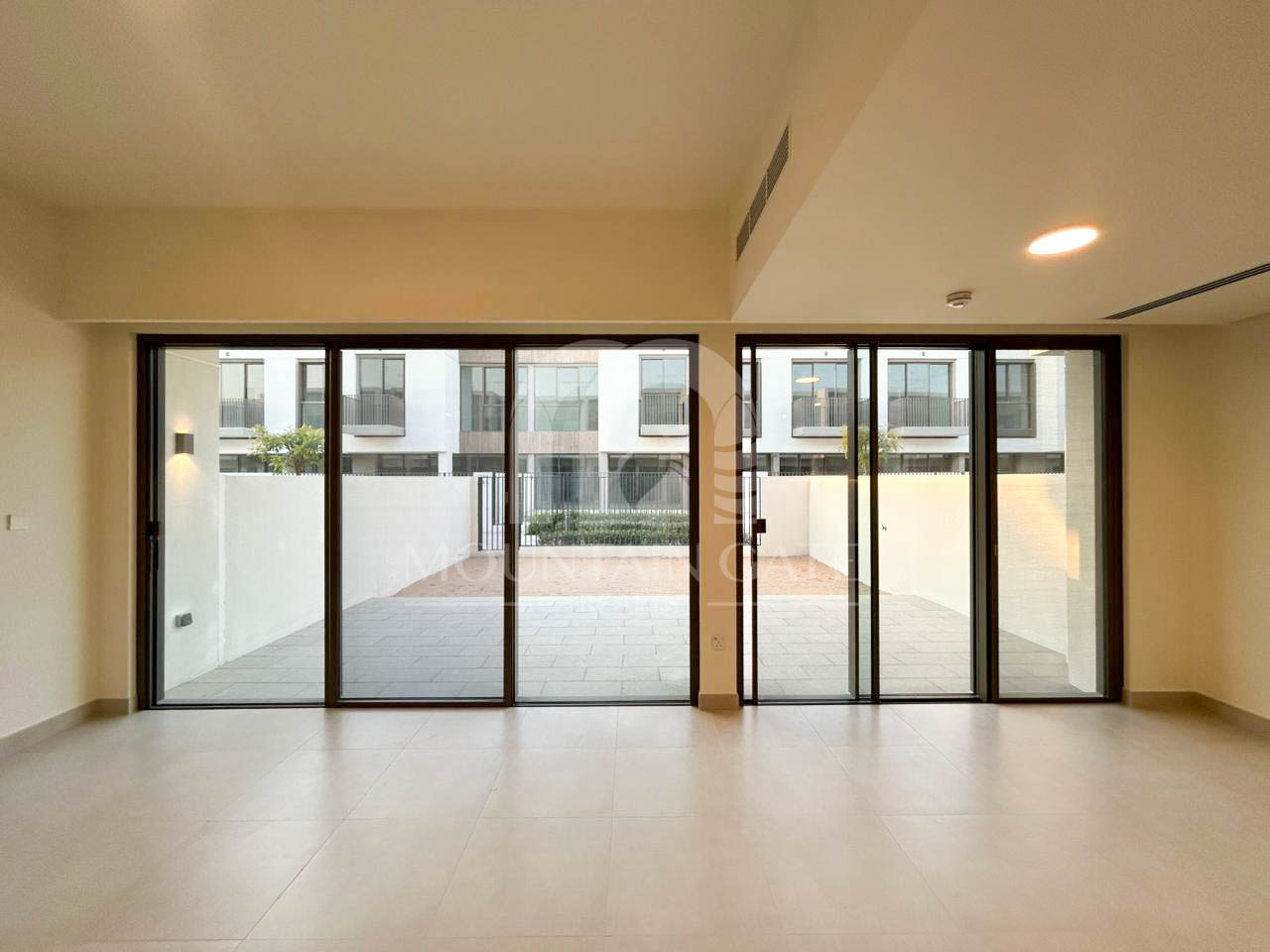 Newly Handed Over | Maids room 3BR Mountain Gate