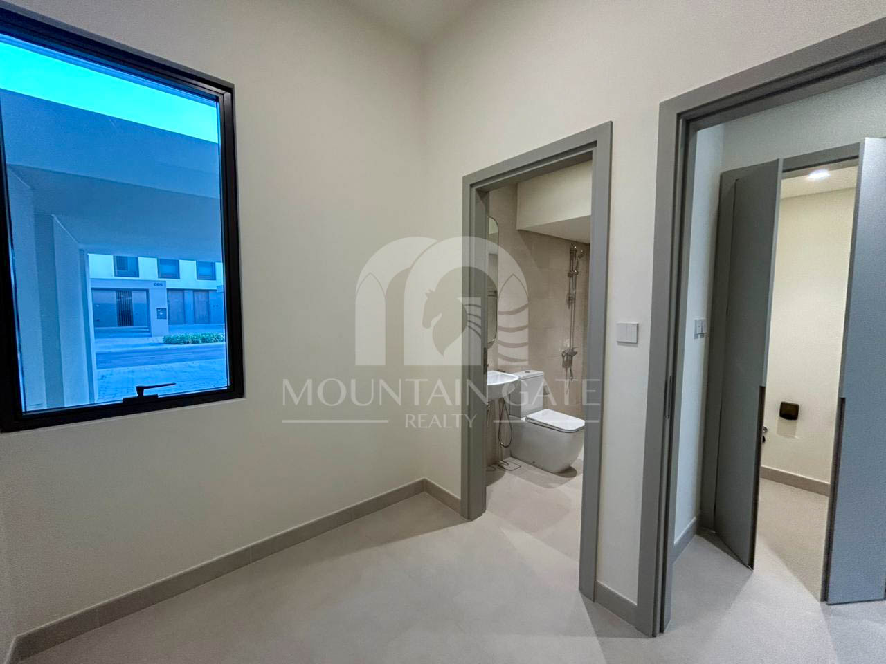 Newly Handed Over | Maids room 3BR Mountain Gate