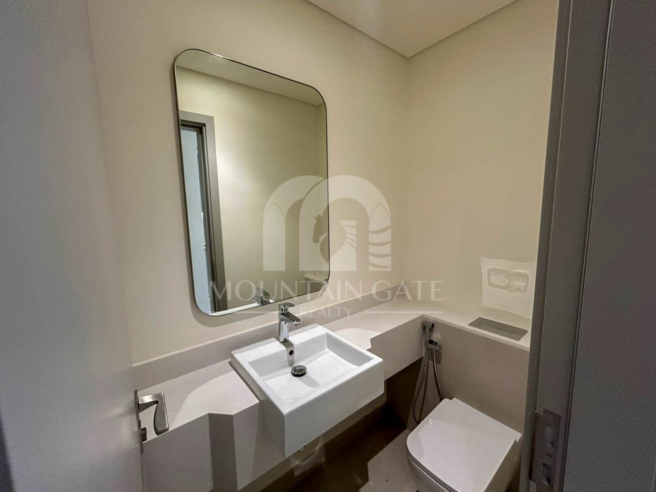 Newly Handed Over | Maids room 3BR Mountain Gate