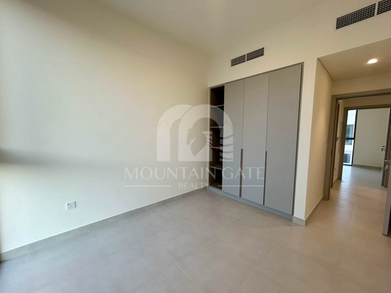 Newly Handed Over | Maids room 3BR Mountain Gate