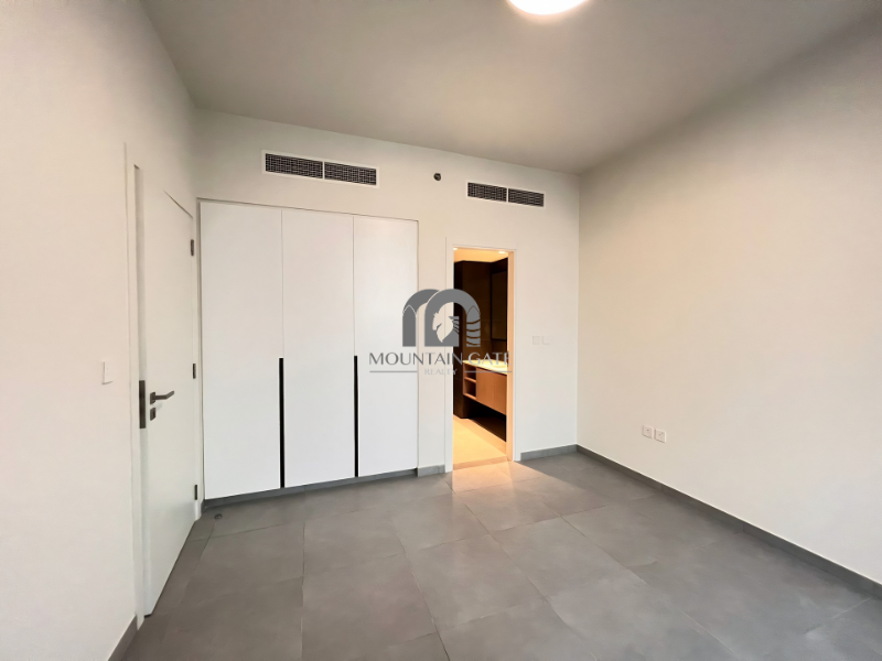 Pool view | Full balcony | High return 1BR Aljada Mountain Gate