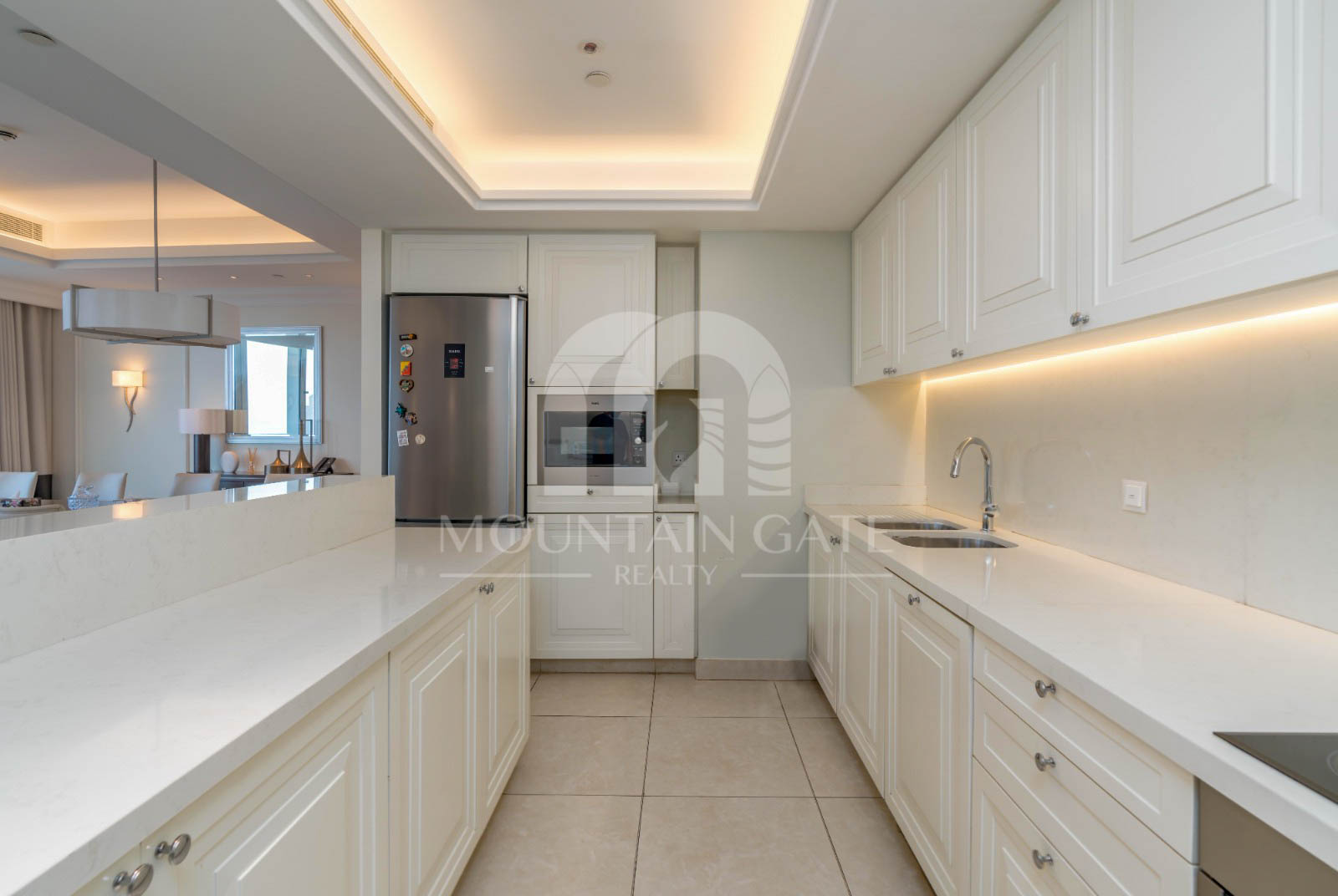 Fully Furnished | 4BR +Maid | Premium Living 4BR Downtown Dubai Mountain Gate