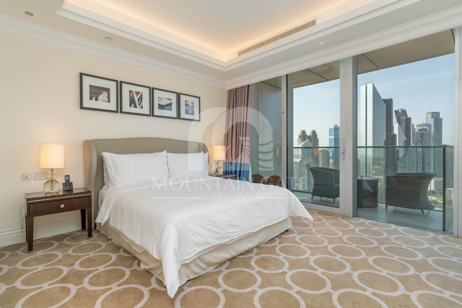 Fully Furnished | 4BR +Maid | Premium Living 4BR Downtown Dubai Mountain Gate