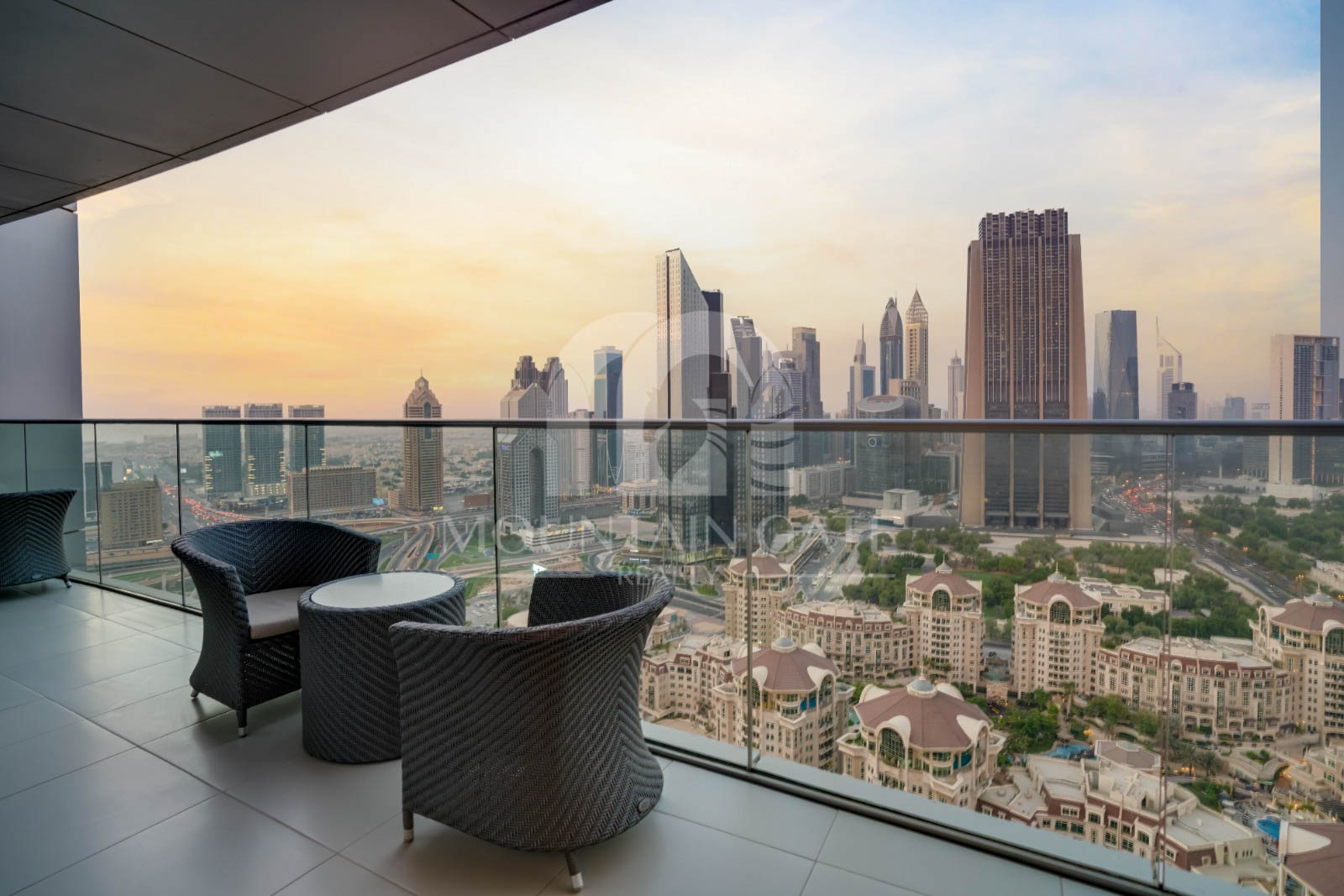 Fully Furnished | 4BR +Maid | Premium Living 4BR Downtown Dubai Mountain Gate