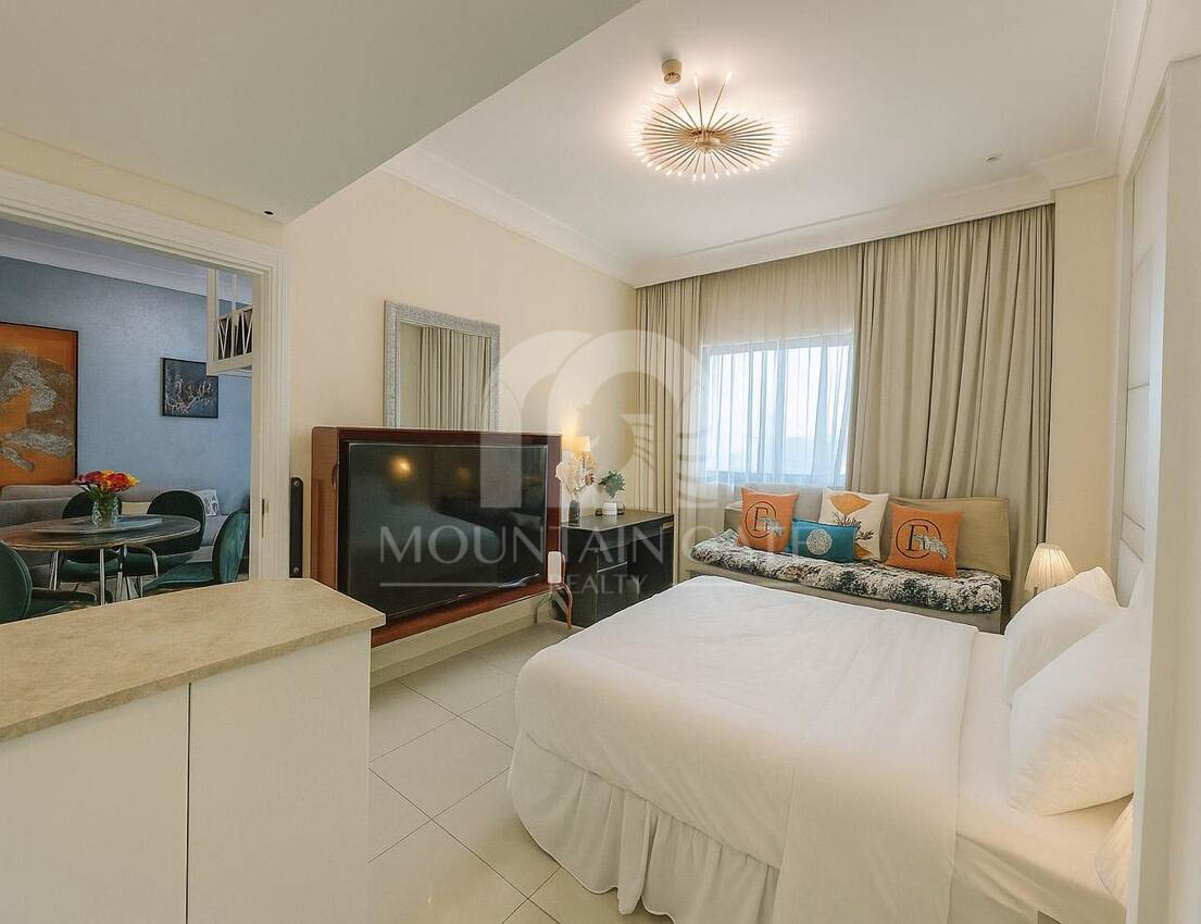 Furnished upgraded to 6 people Iconic Burj View 1BR Downtown Dubai Mountain Gate