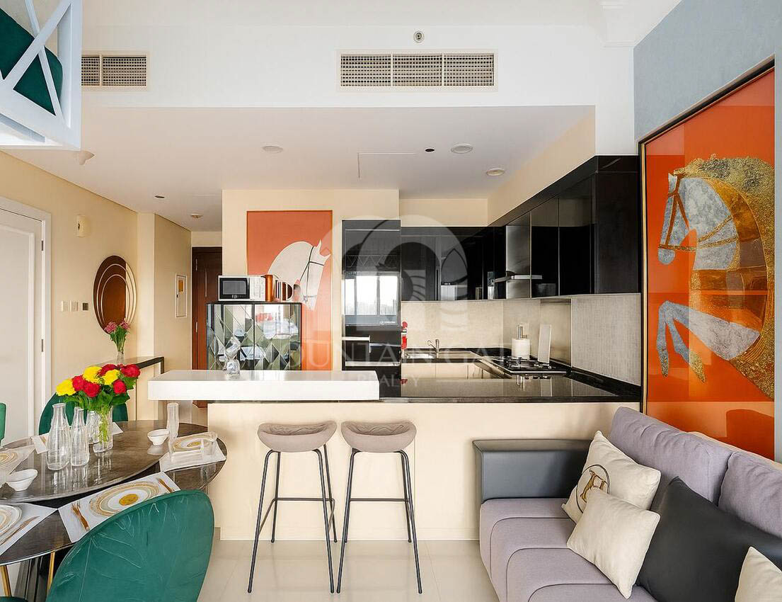 Furnished upgraded to 6 people Iconic Burj View 1BR Downtown Dubai Mountain Gate