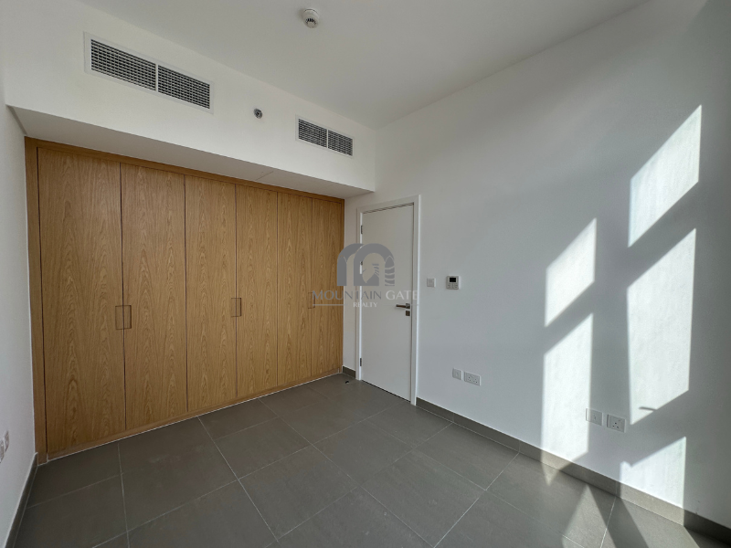 Best price | Financeable | Stadium view 1BR Muwaileh Mountain Gate