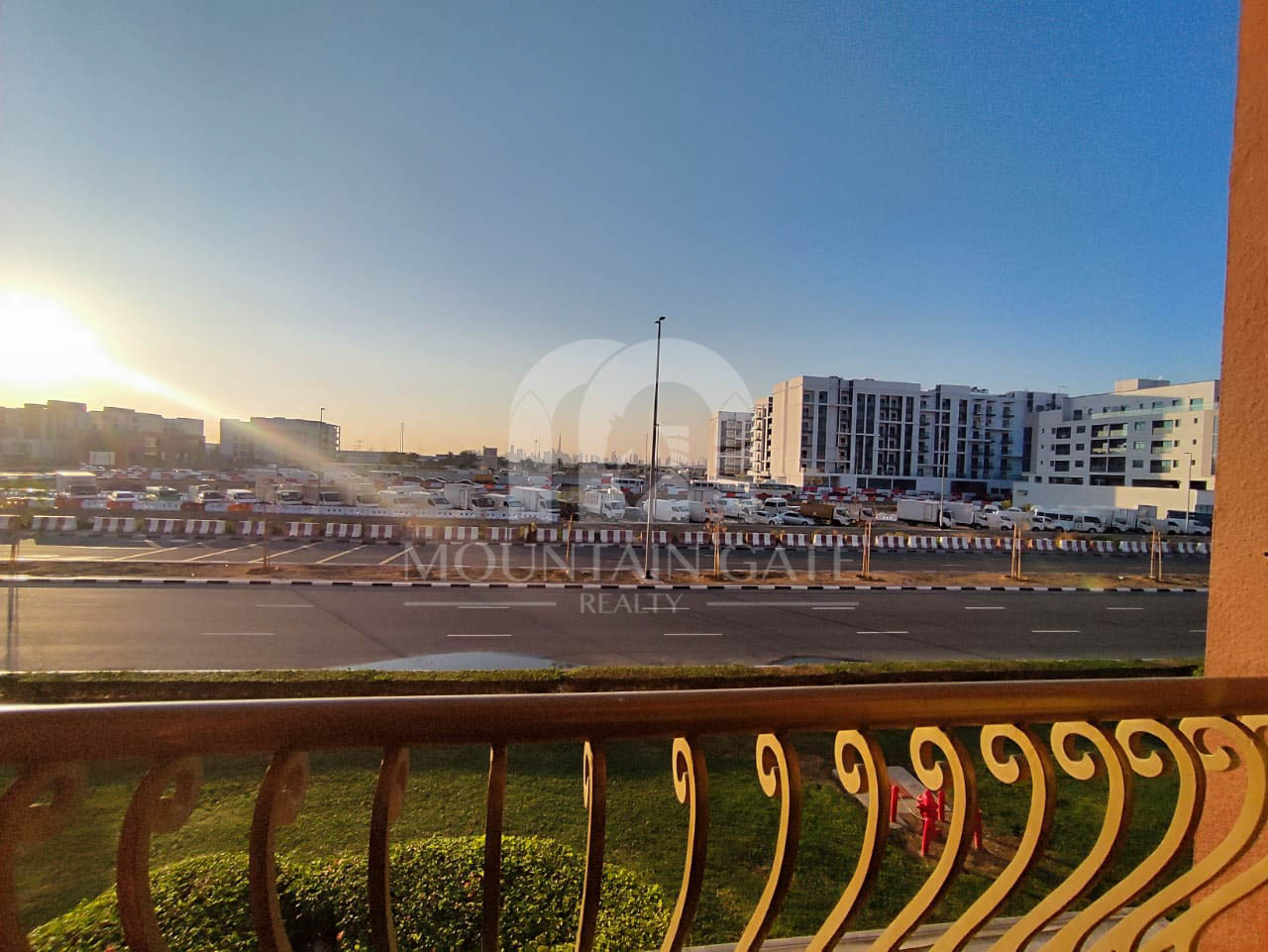 Renovated | Furnished | Investor deal International City Mountain Gate