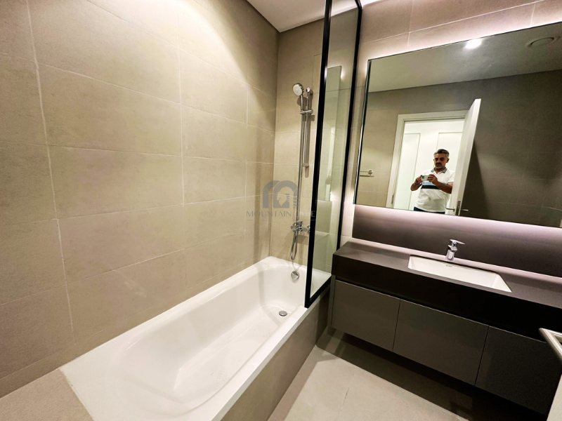 DISTRESS DEAL | Unique location | Freehold 4BR Tilal City Mountain Gate