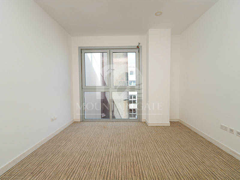 Vacant soon High-end Design Bright Spacious 2BR Mohammed Bin Rashid City Mountain Gate