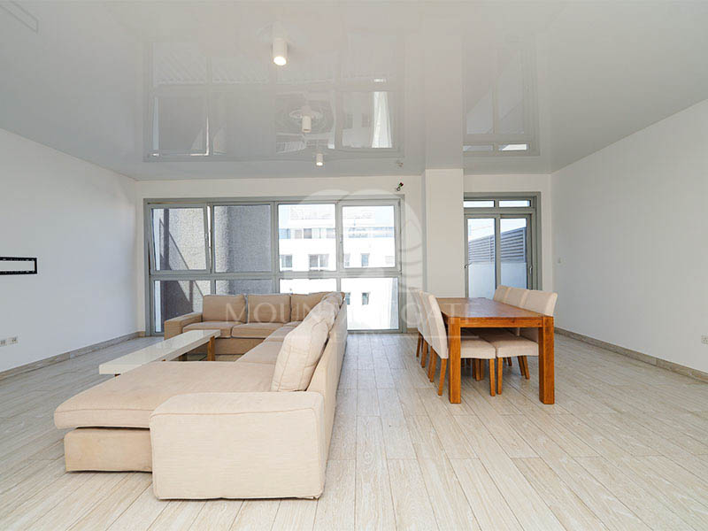 Vacant soon High-end Design Bright Spacious 2BR Mohammed Bin Rashid City Mountain Gate