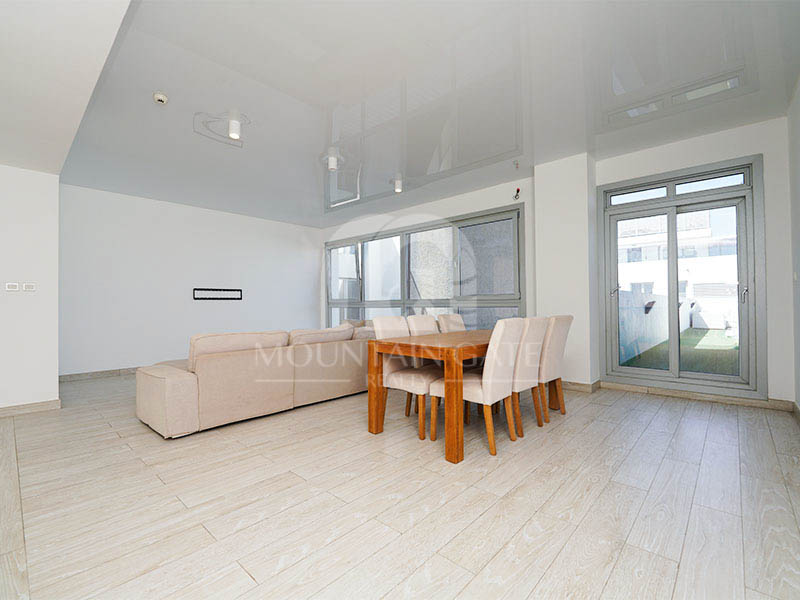 Vacant soon High-end Design Bright Spacious 2BR Mohammed Bin Rashid City Mountain Gate
