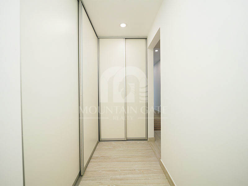 Vacant soon High-end Design Bright Spacious 2BR Mohammed Bin Rashid City Mountain Gate