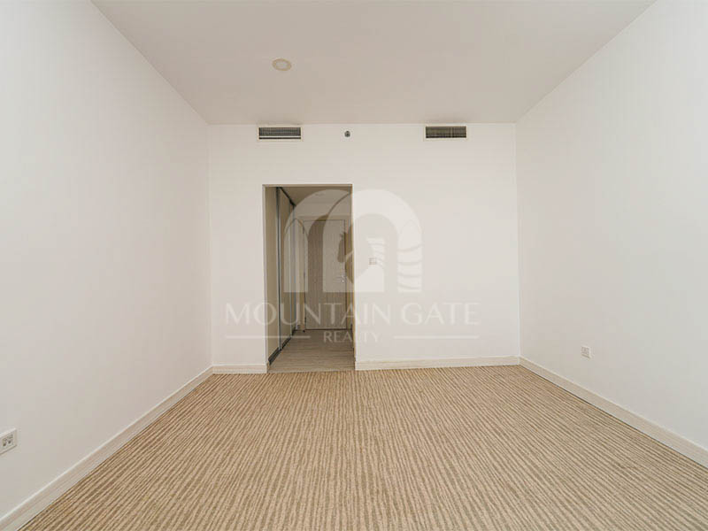 Vacant soon High-end Design Bright Spacious 2BR Mohammed Bin Rashid City Mountain Gate