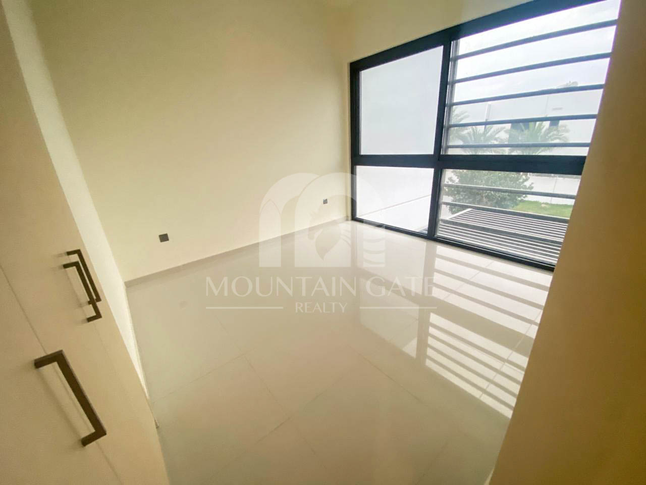 Brand New | R2M | | Vacant | Prime L | 3BR+M 3BR Damac Hills 2 Mountain Gate