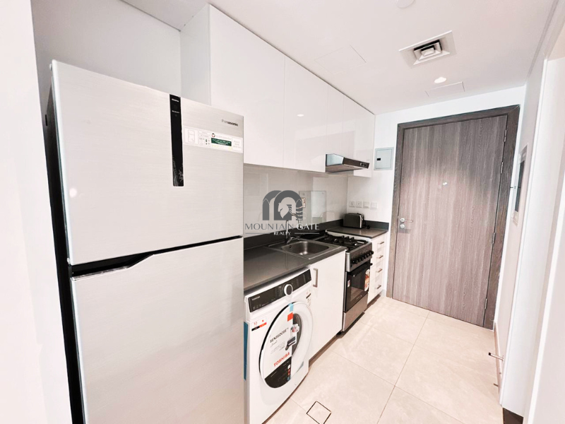 Fully furnished | Largest| Nice view| Vacant Aljada Mountain Gate