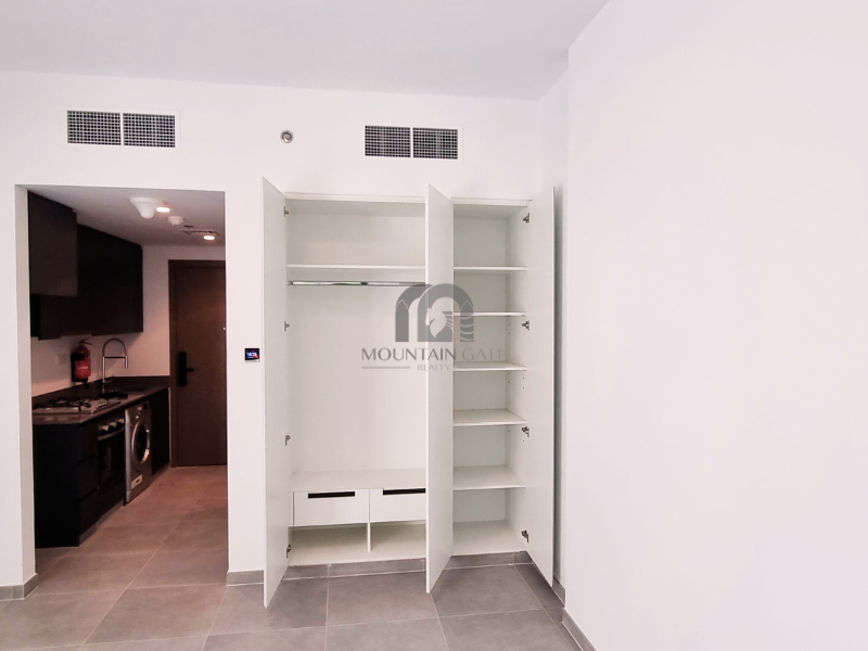 Vacant soon| Garden View | Large Space Aljada Mountain Gate