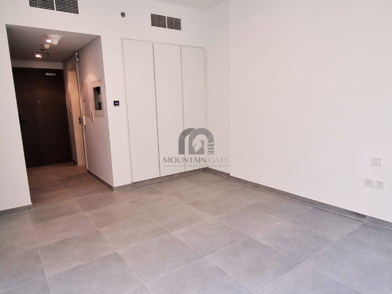 Vacant soon| Garden View | Large Space Aljada Mountain Gate