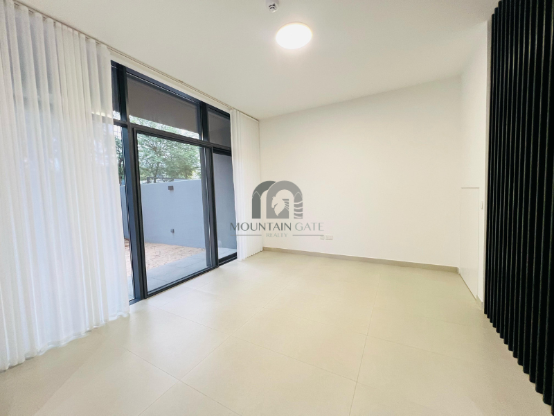 Freehold | Middle Unit | Fundable 4BR Tilal City Mountain Gate