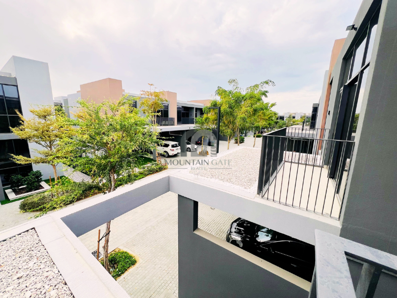 Freehold | Middle Unit | Fundable 4BR Tilal City Mountain Gate