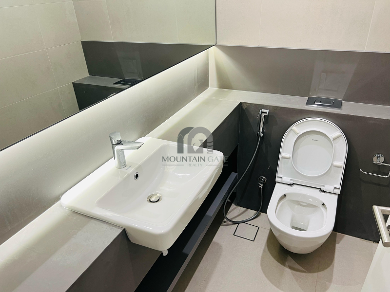 Freehold | Middle Unit | Fundable 4BR Tilal City Mountain Gate