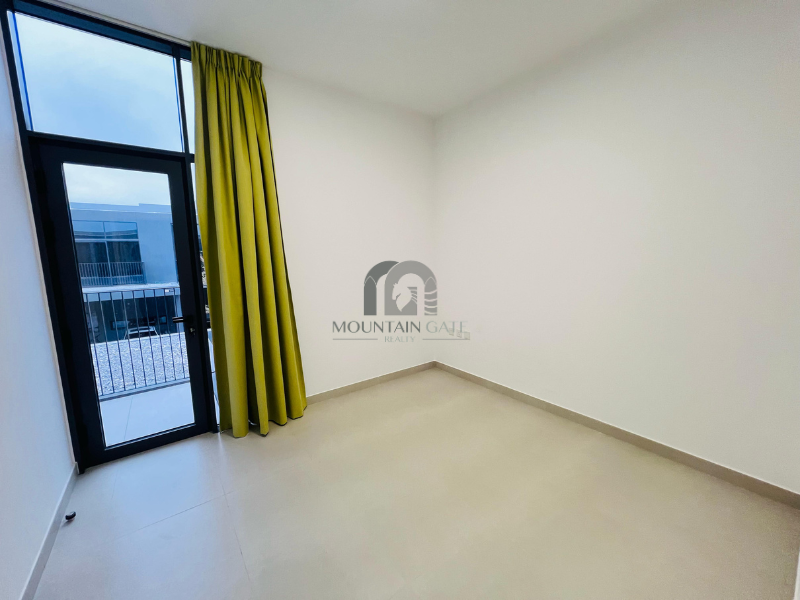 Freehold | Middle Unit | Fundable 4BR Tilal City Mountain Gate