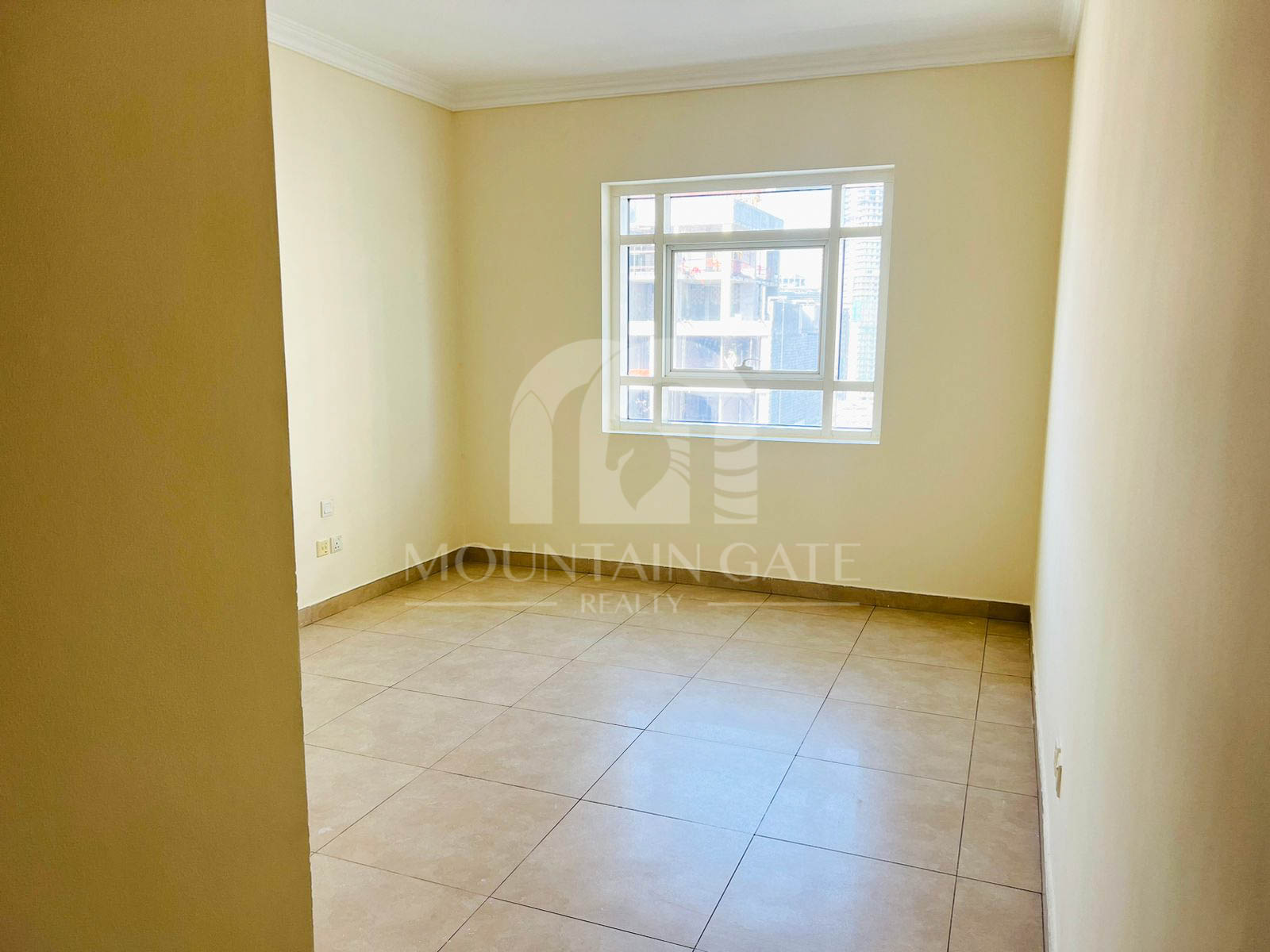 Investor Deal | Spacious with Community View 1BR Jumeirah Village Circle Mountain Gate