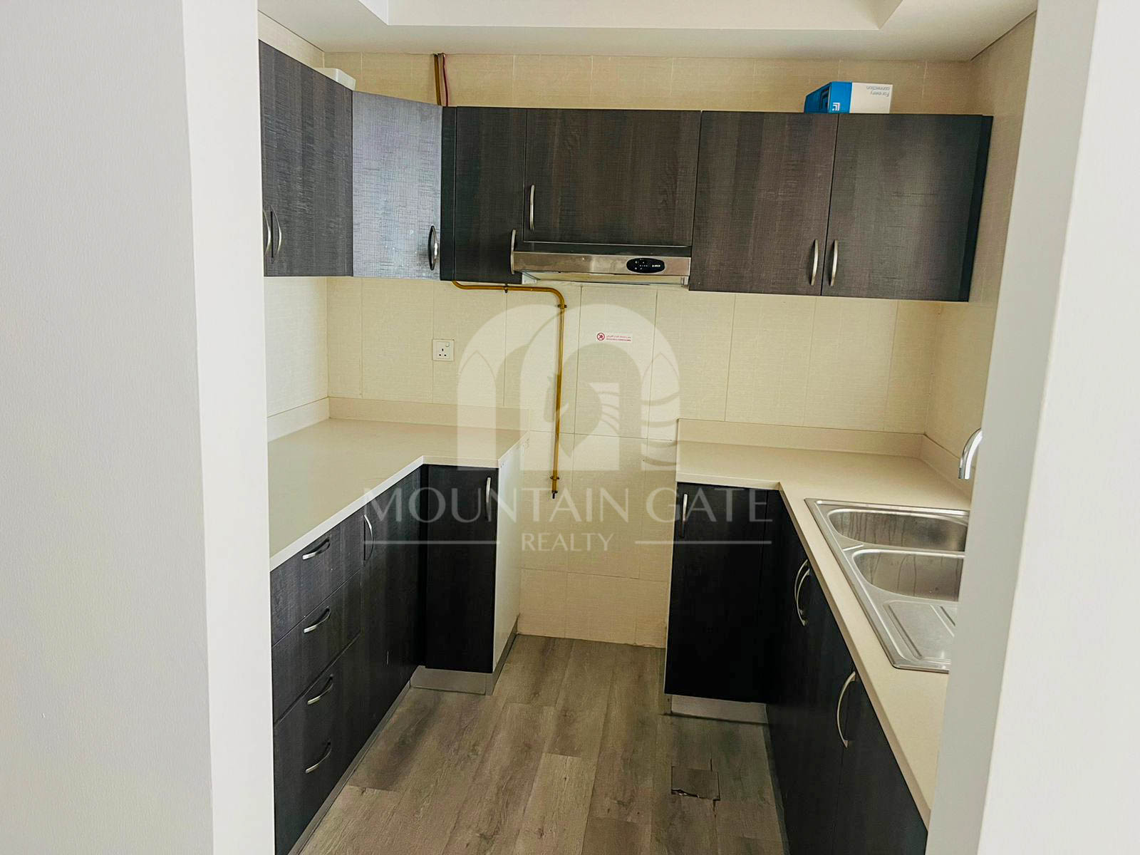 Vacant Spacious Layout High Floor Prime Location 1BR Jumeirah Village Circle Mountain Gate