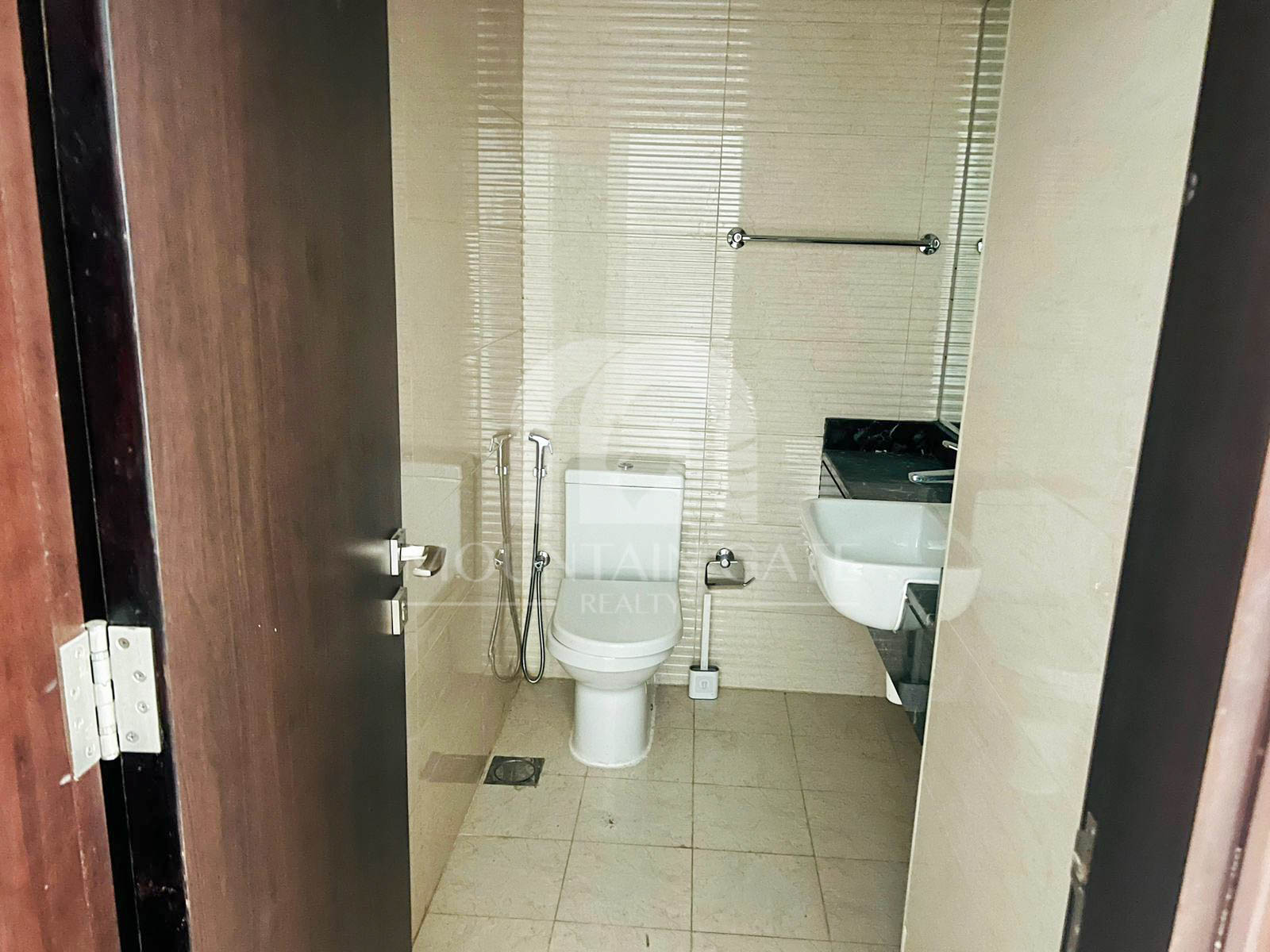 Vacant Spacious Layout High Floor Prime Location 1BR Jumeirah Village Circle Mountain Gate