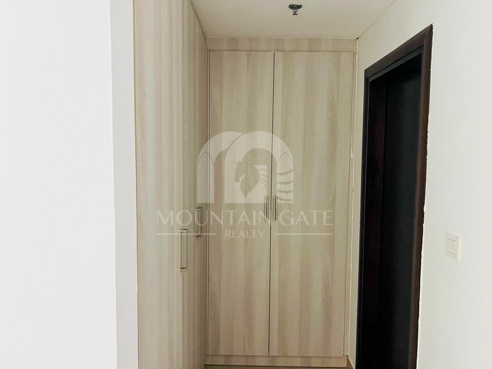 Vacant Spacious Layout High Floor Prime Location 1BR Jumeirah Village Circle Mountain Gate