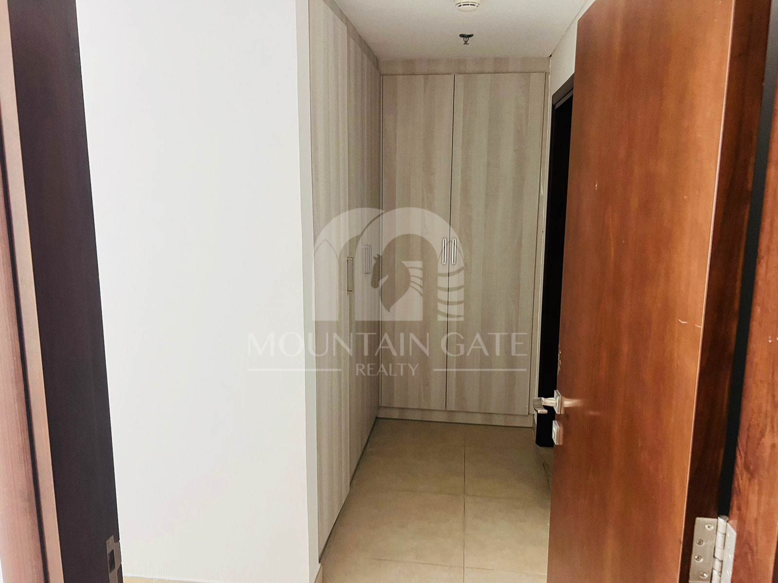 Vacant Spacious Layout High Floor Prime Location 1BR Jumeirah Village Circle Mountain Gate