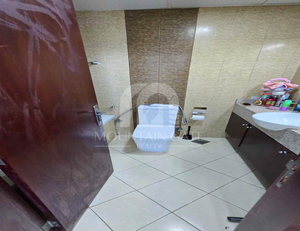 Hot Investor Deal Finished Balcony Stadium View 2BR Dubai Sports City Mountain Gate