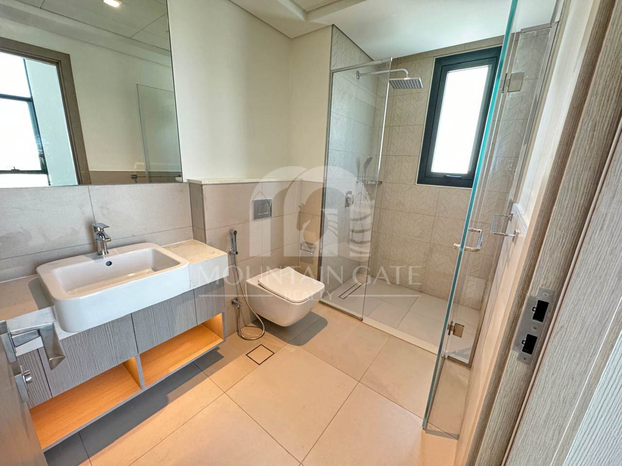 Park View, Corner Unit and Large Plot Landscaped 4BR Al Furjan Mountain Gate