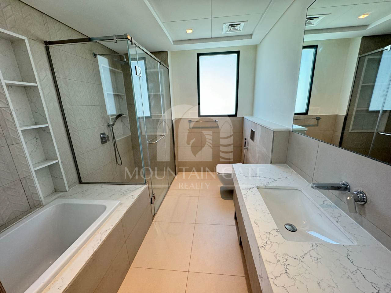 Park View, Corner Unit and Large Plot Landscaped 4BR Al Furjan Mountain Gate