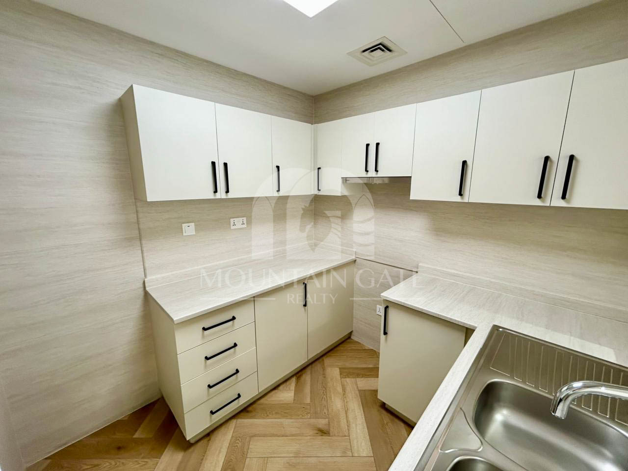 Exquisite Quality | Vacant | Serene Location 1BR Dubai Land Mountain Gate