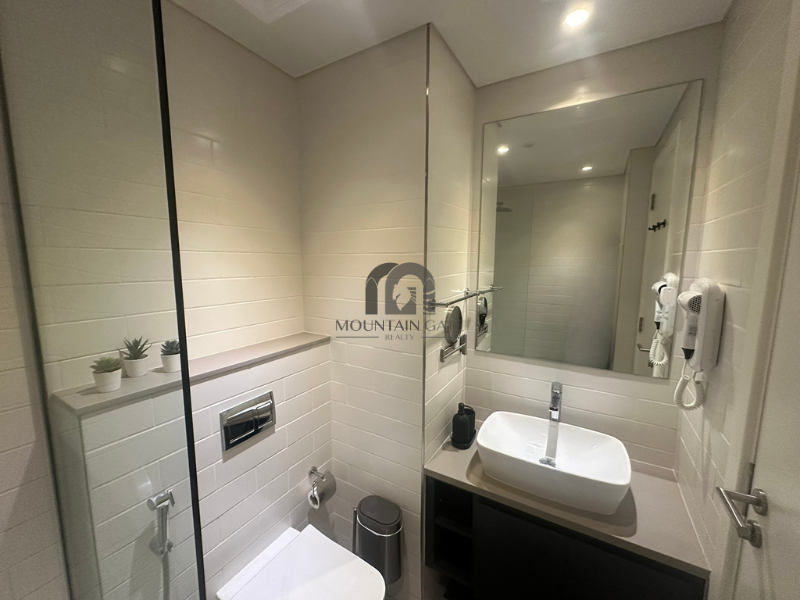 Fully furnished ✔️Smart home✔️balcony Aljada Mountain Gate