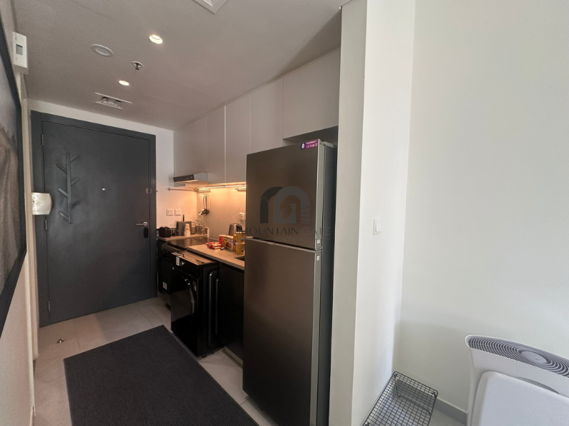 Fully furnished ✔️Smart home✔️balcony Aljada Mountain Gate