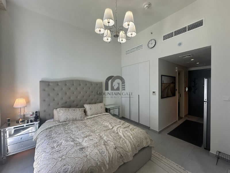 Fully furnished ✔️Smart home✔️balcony Aljada Mountain Gate