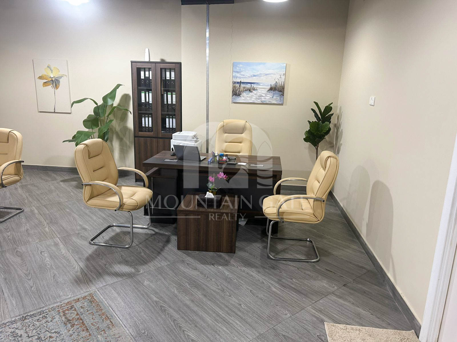 Fully fitted// prime location//close to metro// Dubai Investment Park (DIP) Mountain Gate