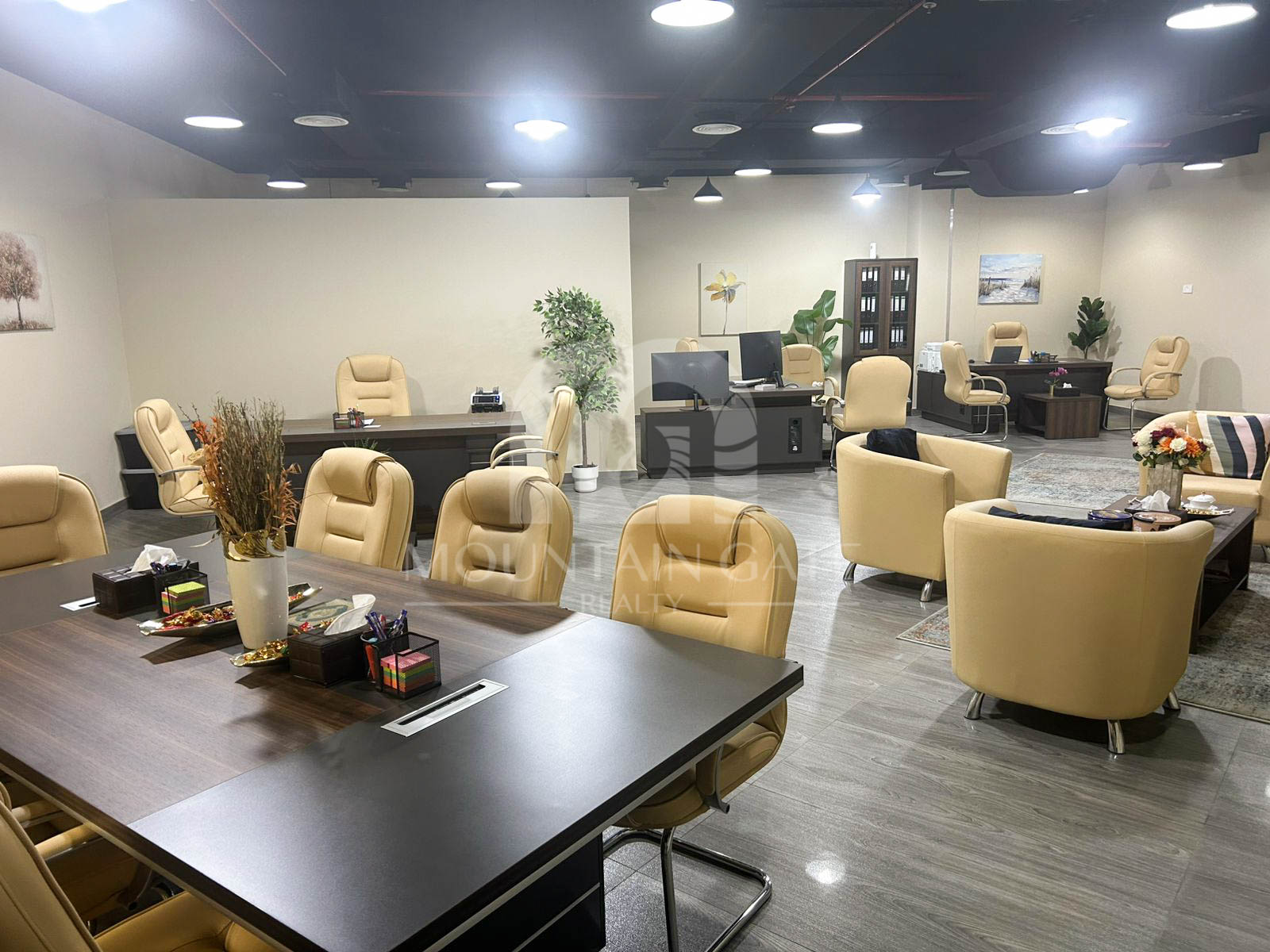 Fully fitted// prime location//close to metro// Dubai Investment Park (DIP) Mountain Gate