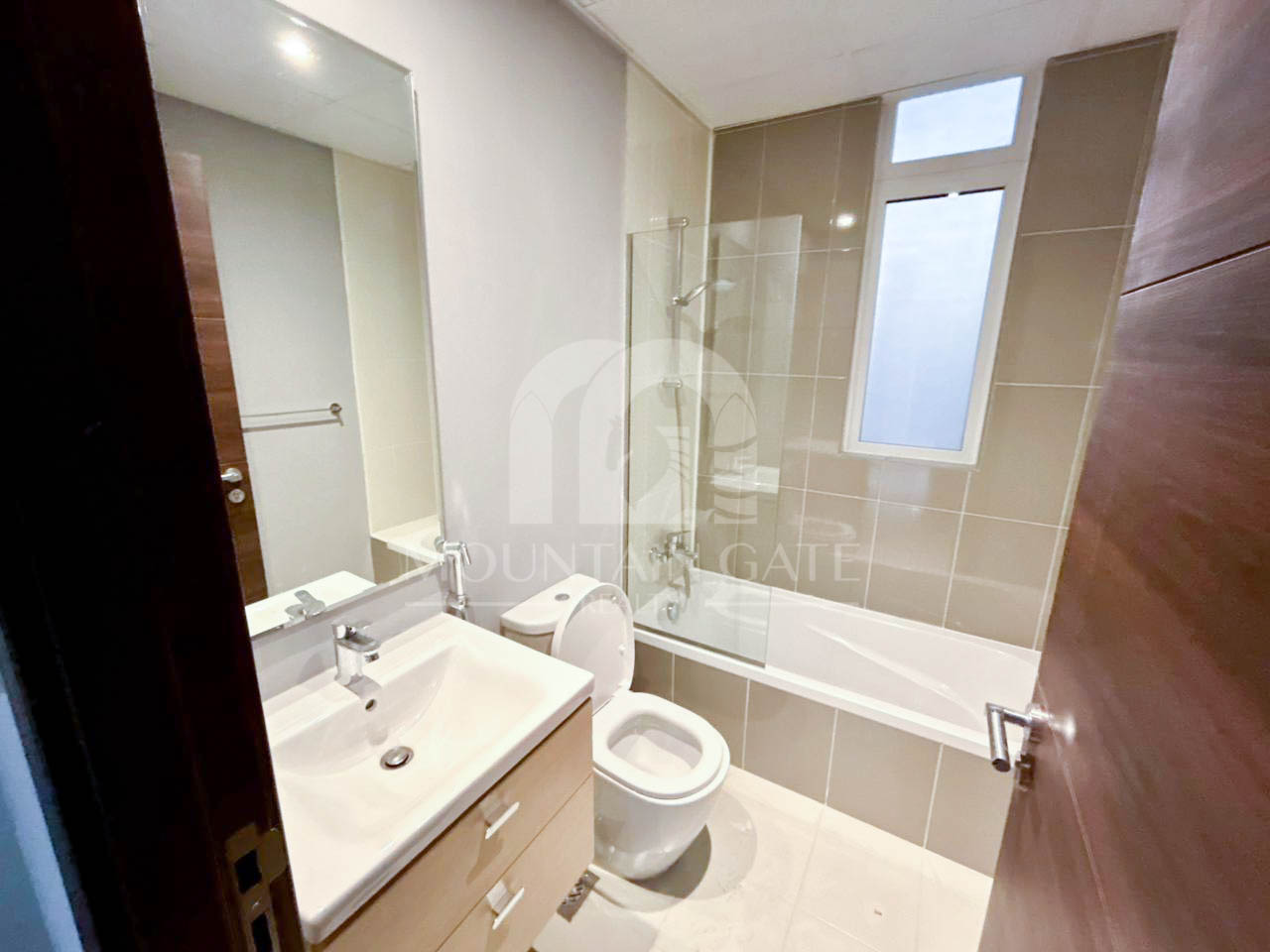 Vacant | Single Row | Community view | XU4BB 4BR Damac Hills 2 Mountain Gate