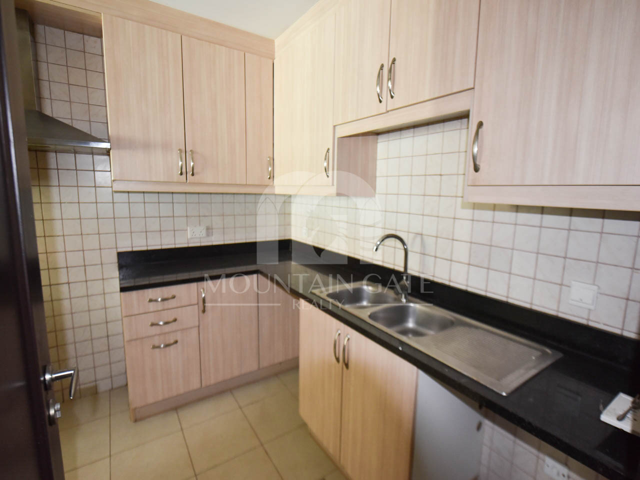 Spacious 2BHK with Maid's Room in the DIP 2BR Dubai Investment Park (DIP) Mountain Gate