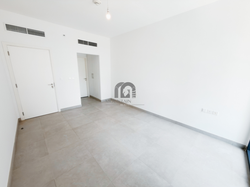 Bigest Size | Closed Kitchen | Balcony 1BR Aljada Mountain Gate