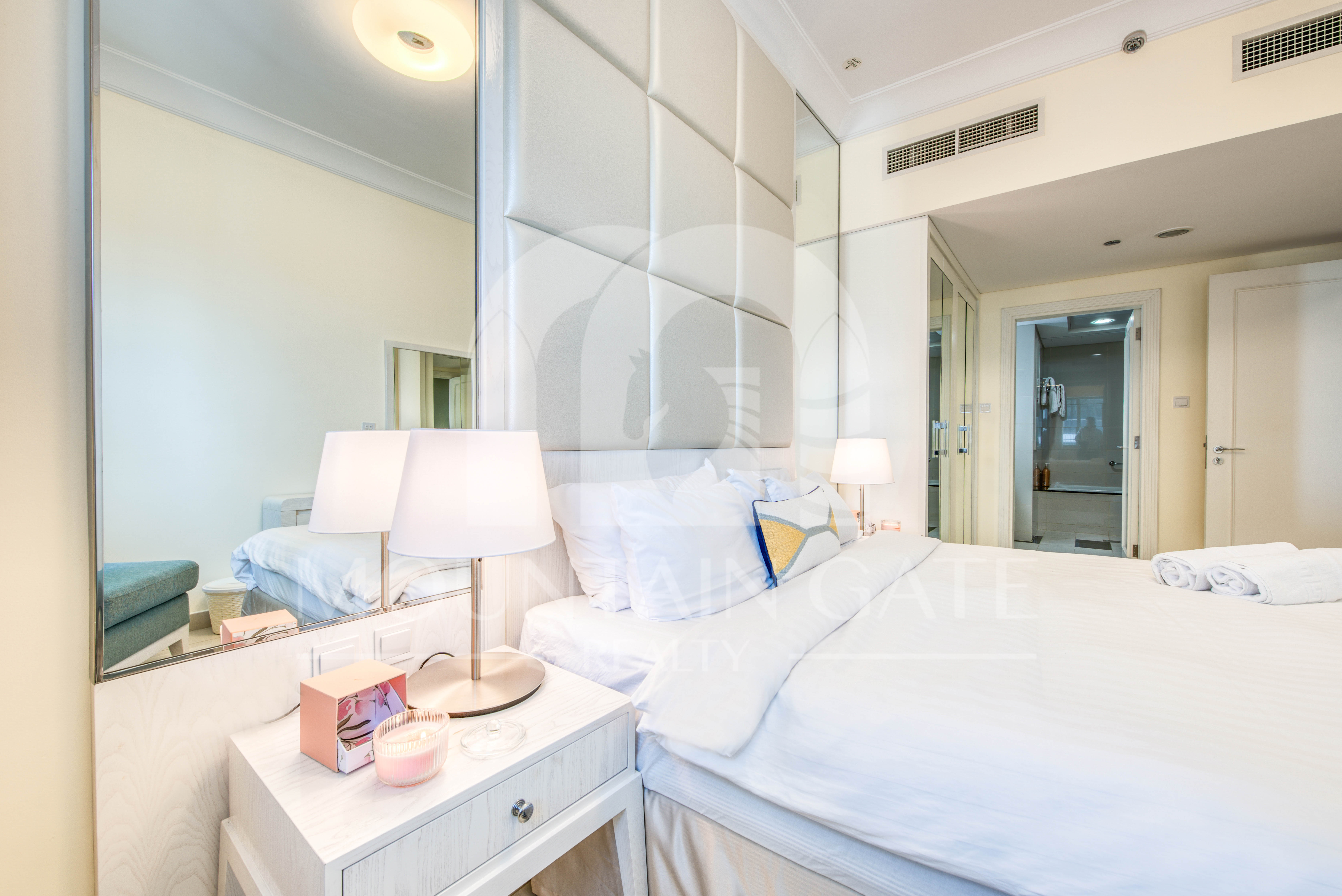 Best 07 Layout | High Floor | Walk to Dubai Mall 1BR Downtown Dubai Mountain Gate