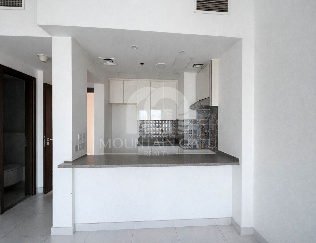 Mid floor / Best offer  / City View 1BR Motor City Mountain Gate
