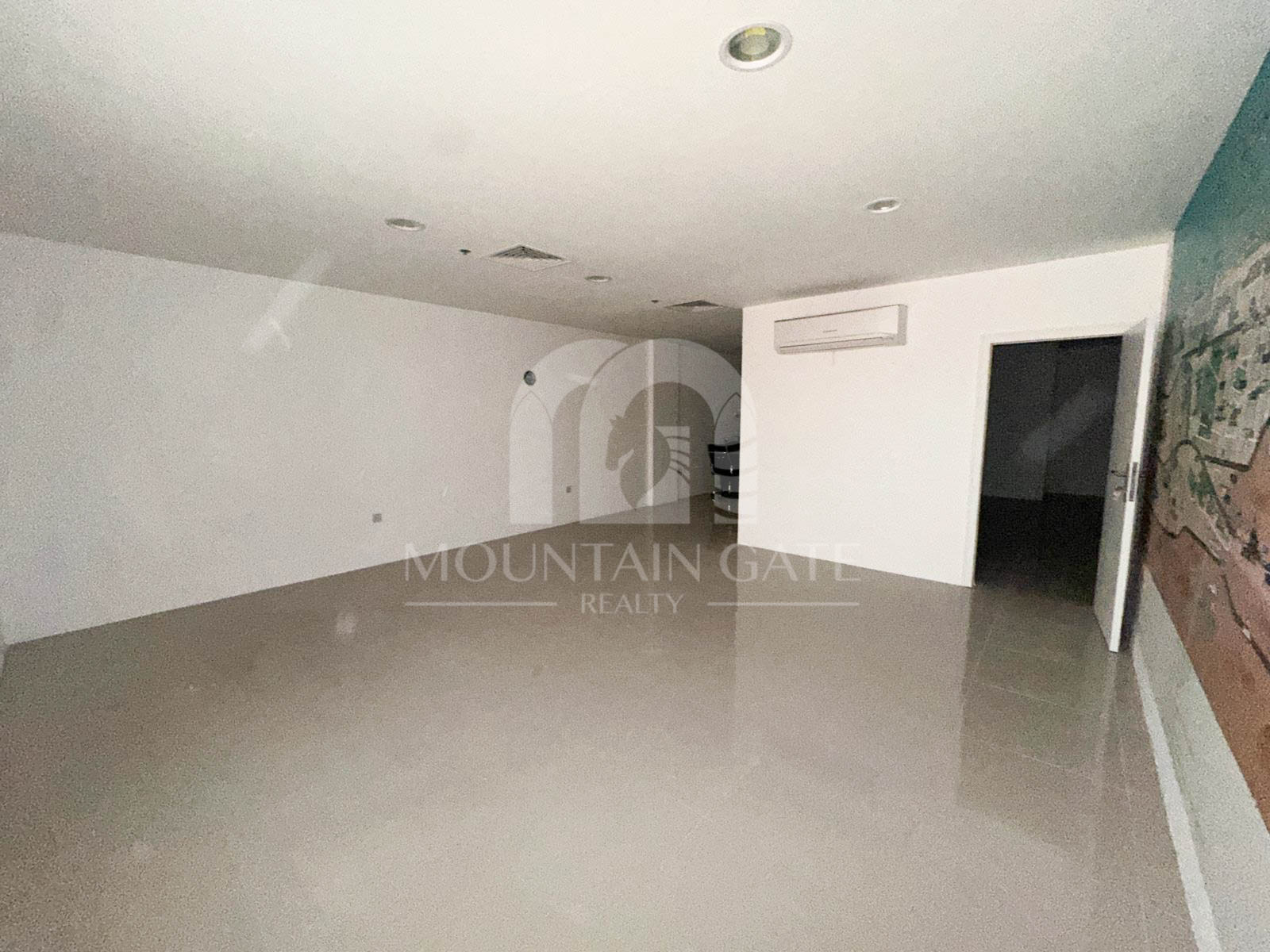 Fully Fitted | Spacious | Vacant Now Dubai Investment Park (DIP) Mountain Gate