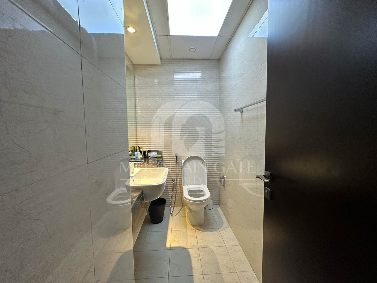 Multiple Chqs Furnished Modern Balcony Hotel View 1BR Jumeirah Village Circle Mountain Gate